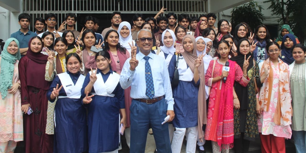 Scholarshome students